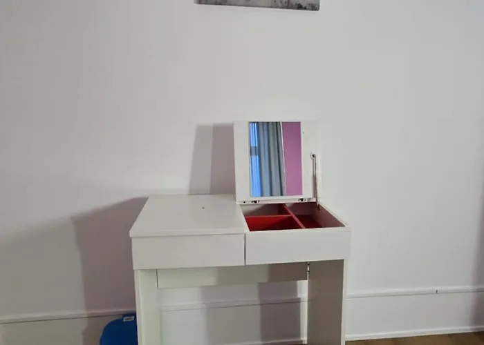 Cenário Catita Ostello